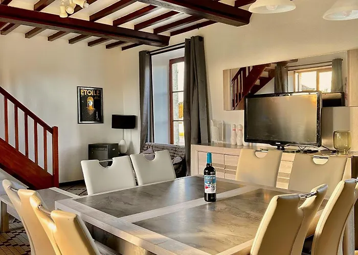 Les Coquelicots Longueville (Calvados)