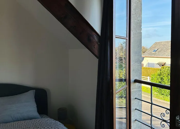 Les Coquelicots Longueville (Calvados)